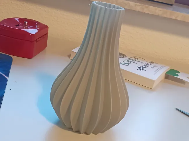 Schlichte kleine Vase