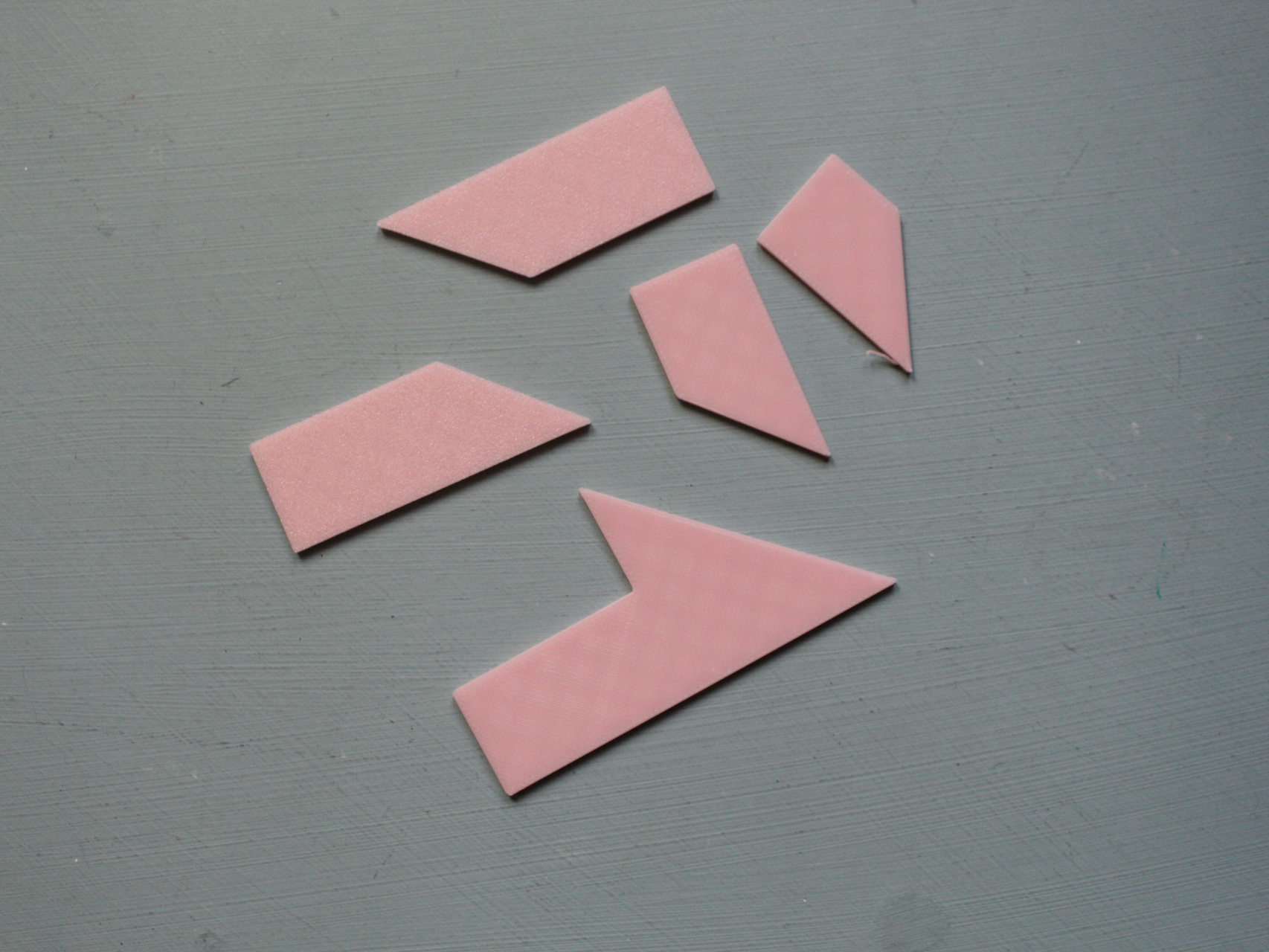 Costruisci la H - Rompicapo Puzzle in 5 Pezzi