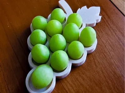 Twelve Grapes New Year Holder