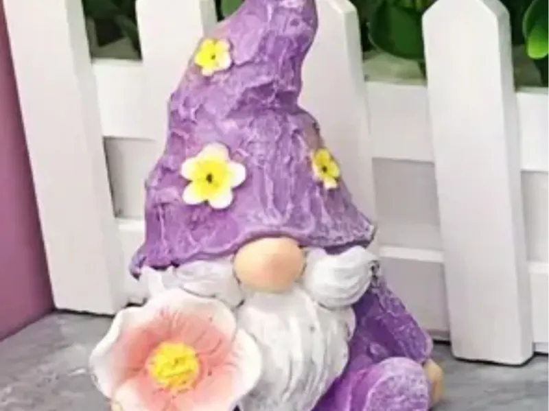 gnome spring purple nr2 2025