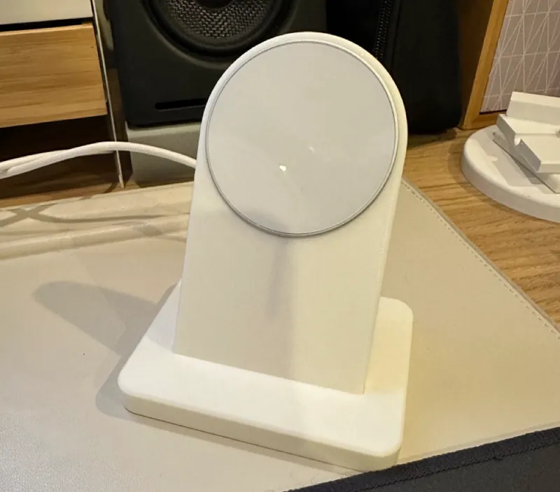 Desk Stand for ESR Magsafe Charger