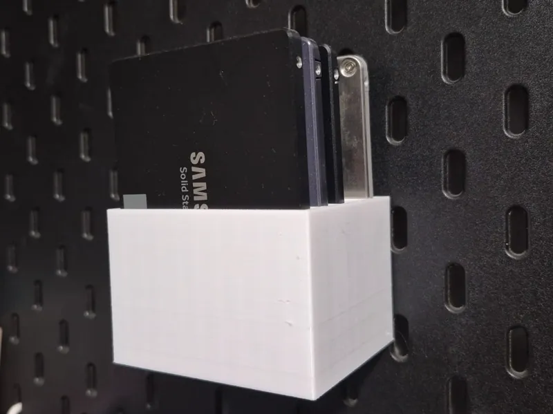 Skadis 5x SATA SSD Halter 