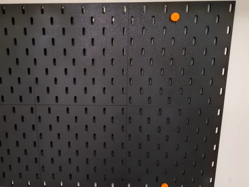 Modular wall accessories holder skadis