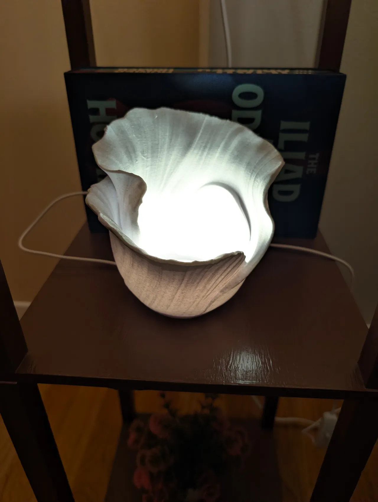 Vase with LED 001 hole view 4