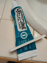 Presse-tube pour dentifrice et friandises — photo 4