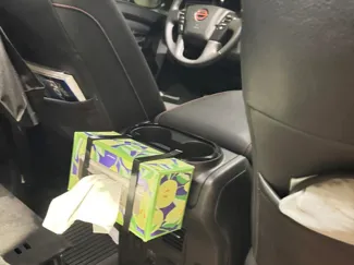 Simple Tissue Holder