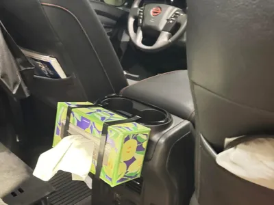 Simple Tissue Holder