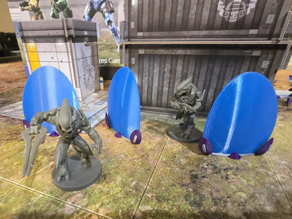 Escenografía en miniatura: Covenant Energy Shield. Referencia del modelo original.