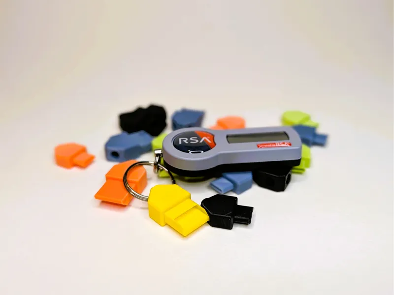 USB Port Plug/Dust Cover/Key Chain (<2g print!)