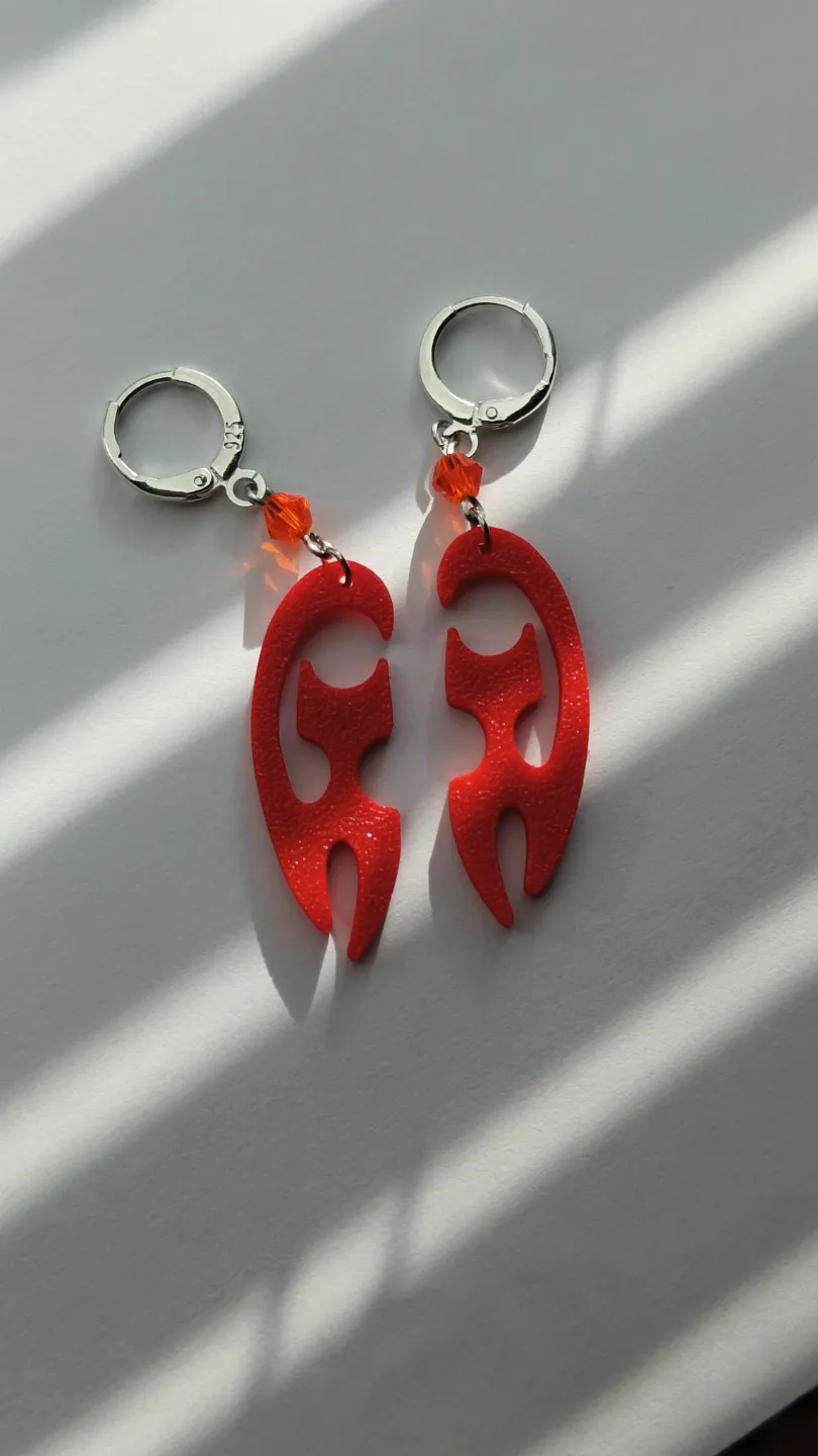 Minimalist_cat_earrings view 2