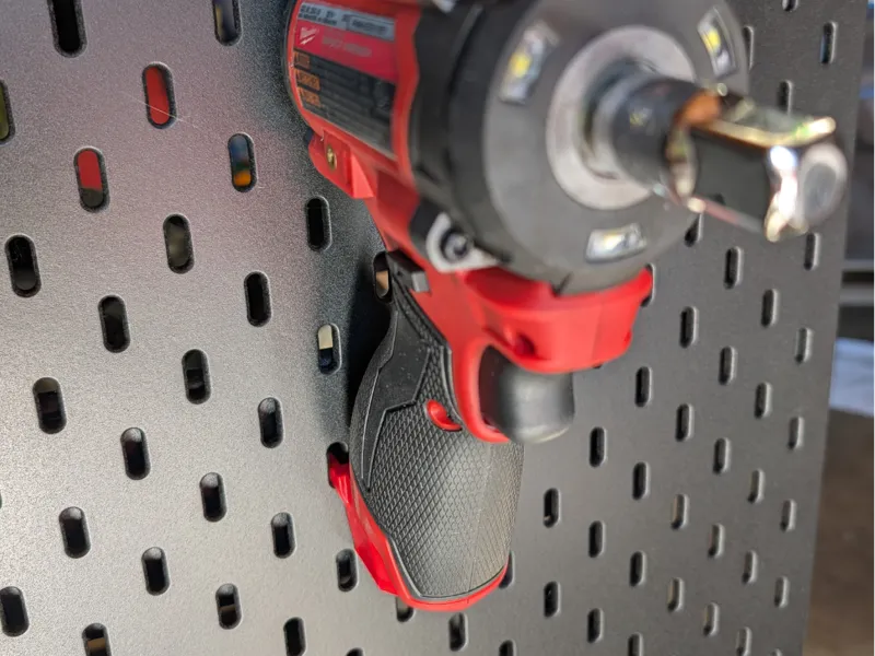 Milwaukee m12 skadis mount