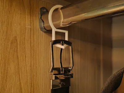 Simplest belt hanger