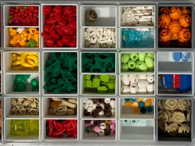 Bead container compartment inserts