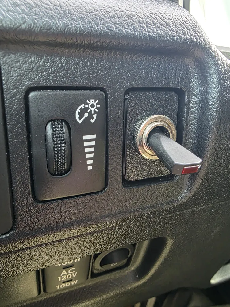 5th Gen Toyota 4Runner switch for blank panel - Free 3D Print Model ...