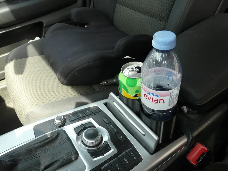 Getränkehalter für Audi A6 C6
