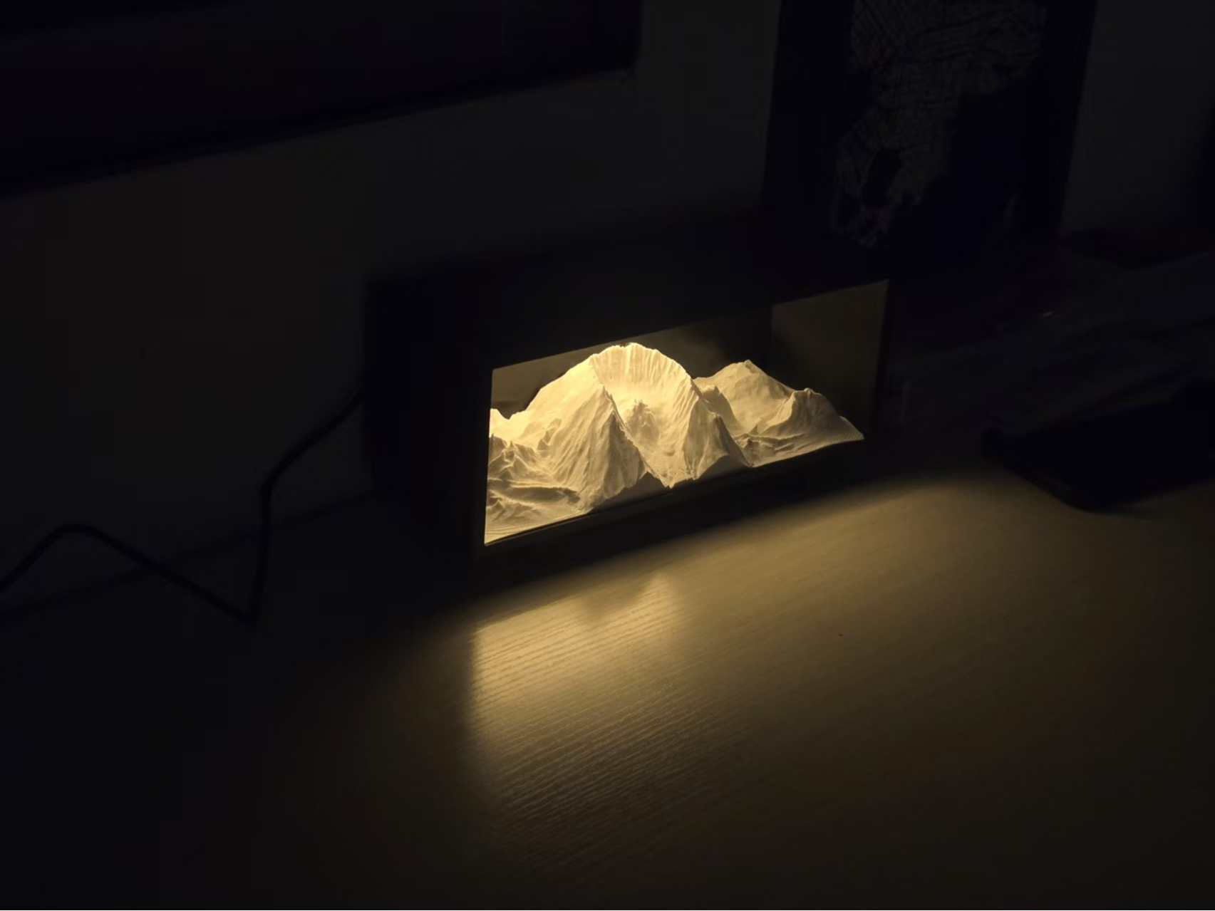 Miniatura 1 do modelo 3D 雪山夜灯