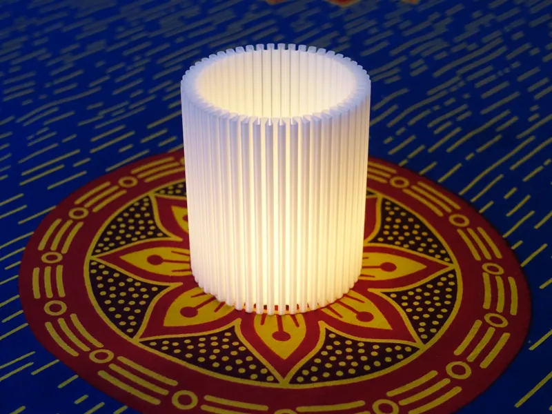 Tea light lamp shade