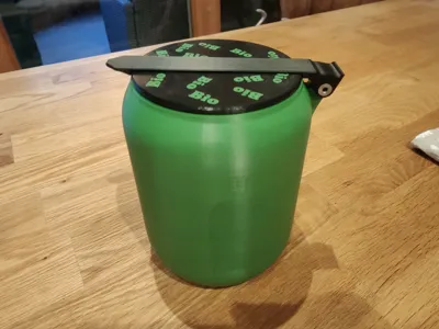 Bio Waste Bin for the Table