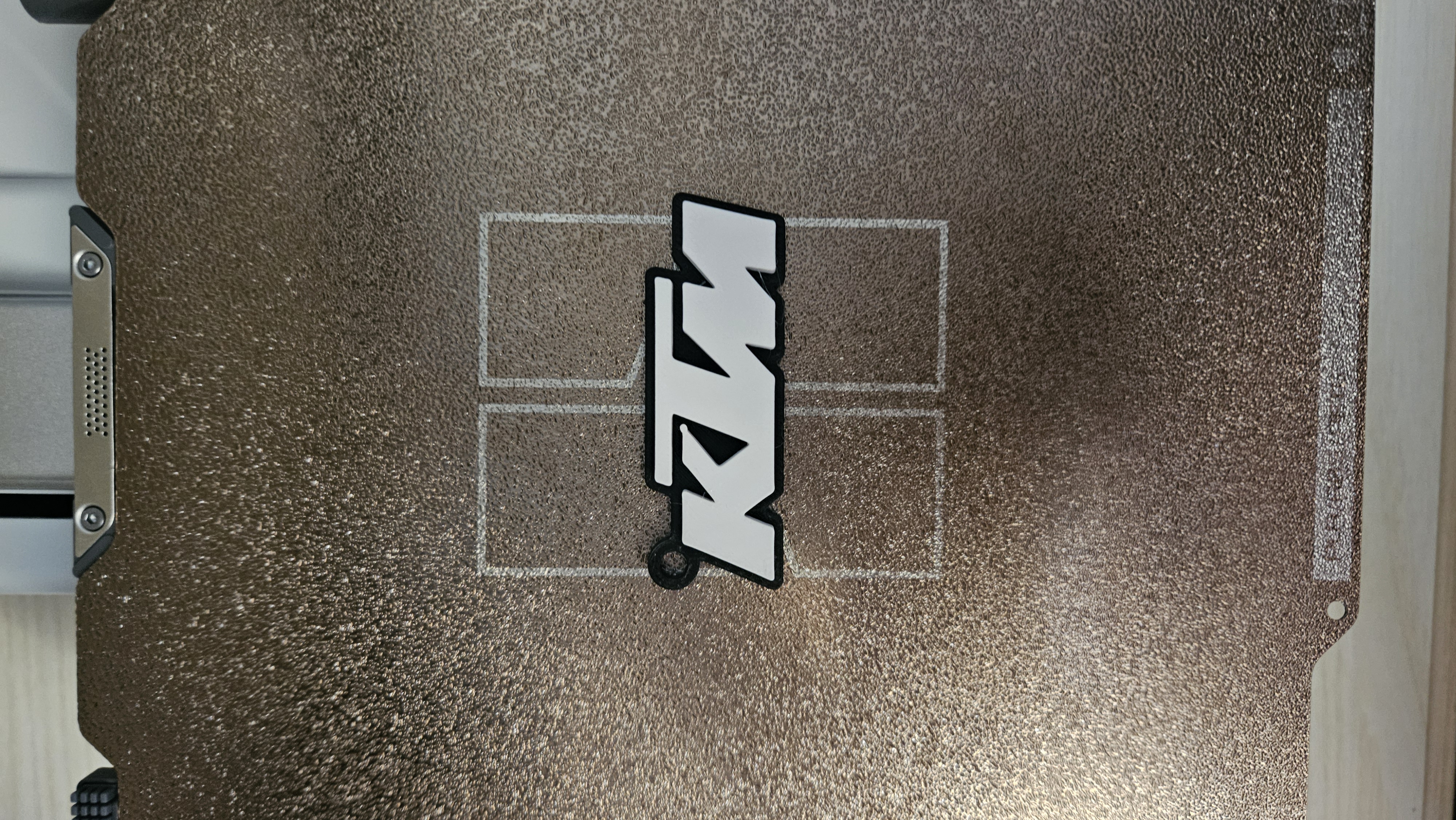 Miniatura 2 do modelo 3D KTM Keychain