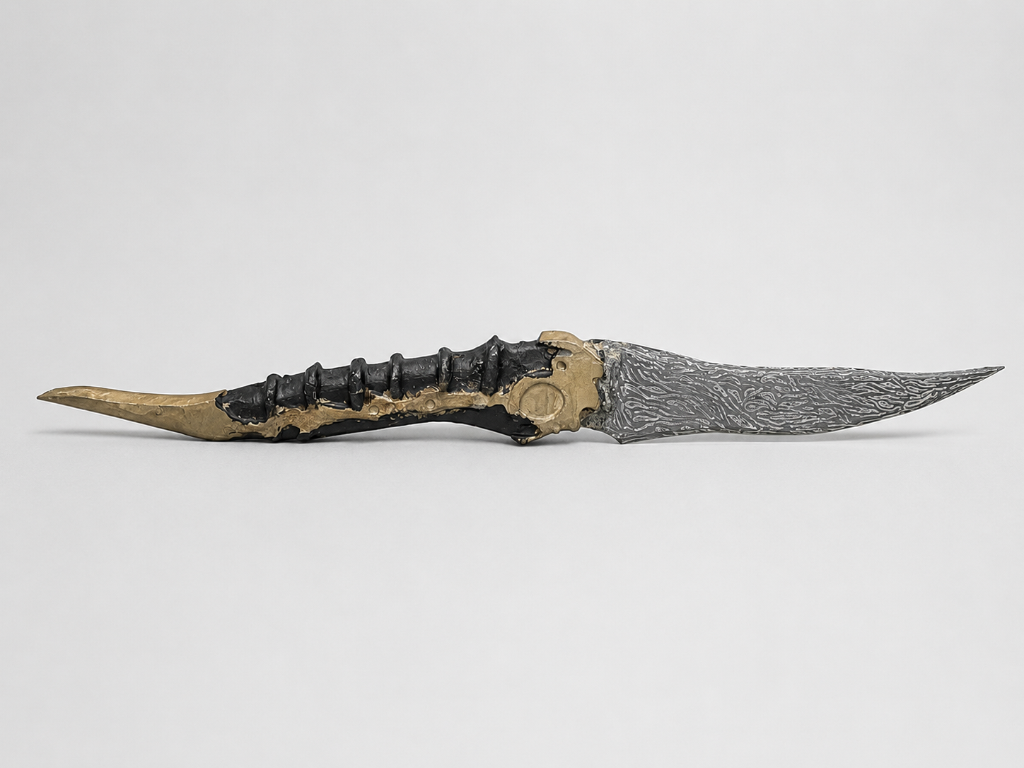 aryas dagger