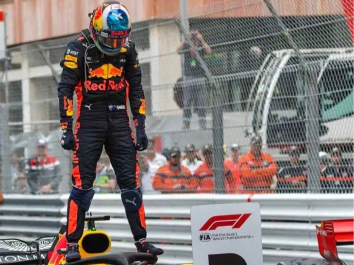 Coloured lithophane picture Daniel Ricciardo 