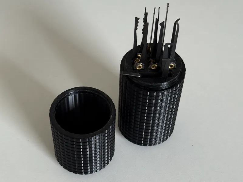 Lockpick case (stealth)