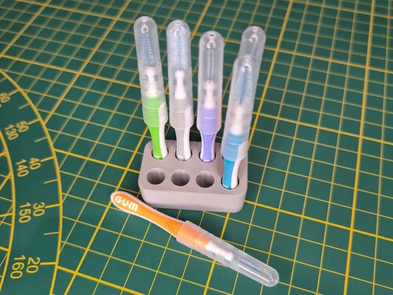 GUM Trav-Ler Interdental Brushes 8-slot organizer