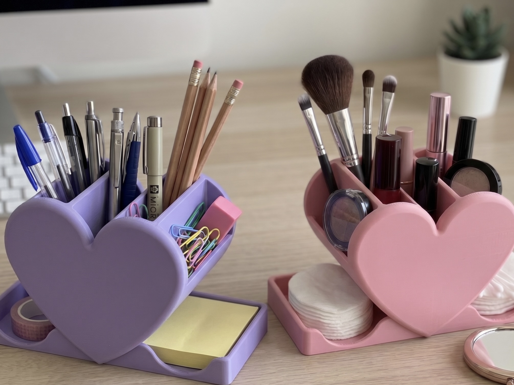 3D модель LoveStation Organizer — 3D-друкований органайзер у формі серця | Подарунок для неї — 3D друк Львів