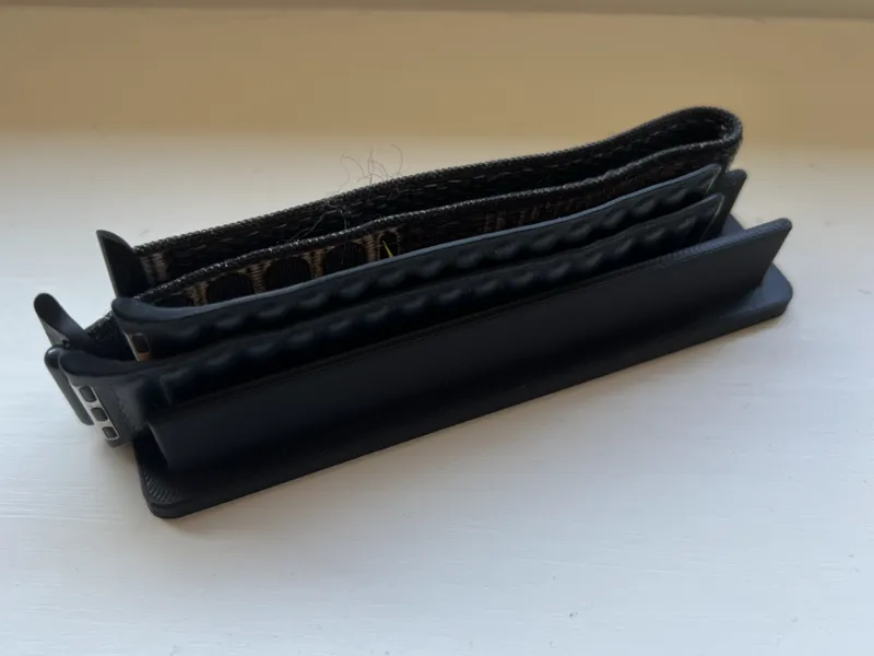 Simple Apple Watch Band Tray