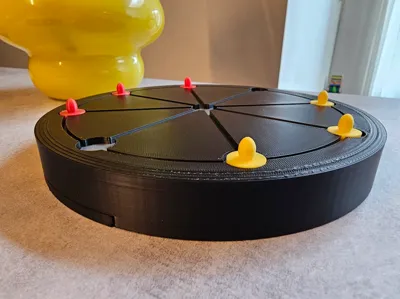 Rota board game with compartment