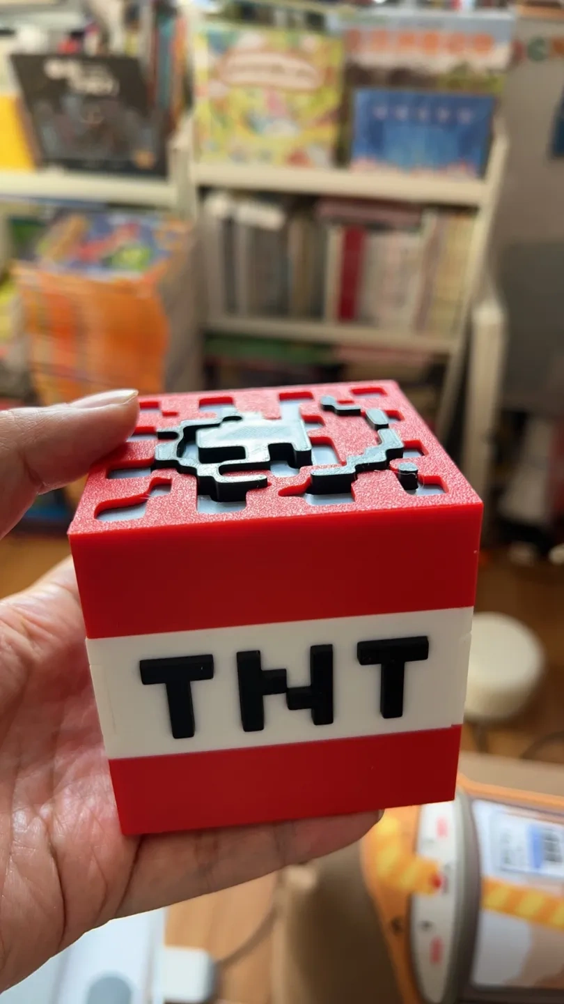 Miniatura 2 do modelo 3D TNT盒子/挎包，我的世界，Minecraft，8x8x8cm，分盘拼装无竹屎