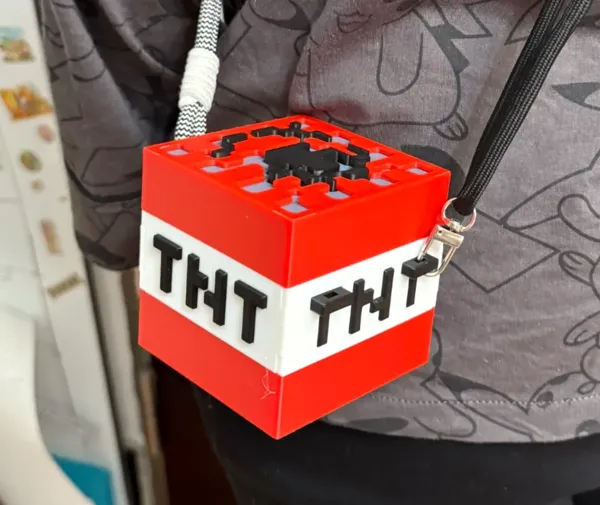 https://makerworld.bblmw.com/makerworld/model/US772fb1ff6edc10/design/55224c13-4688-4700-803b-bf5ab3e3ed95.webp