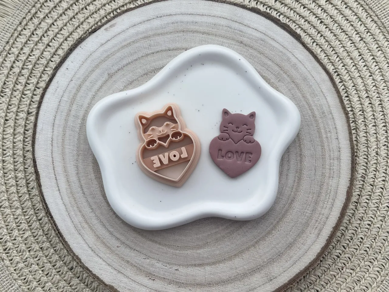 Hearts Love XOXO Cat Polymer Clay Earrings Cutter view 3