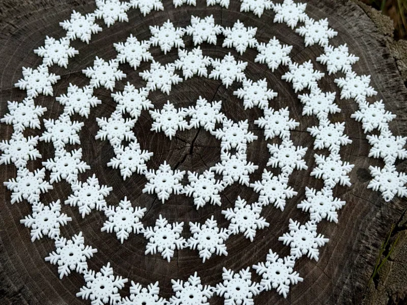 Snowflake chain