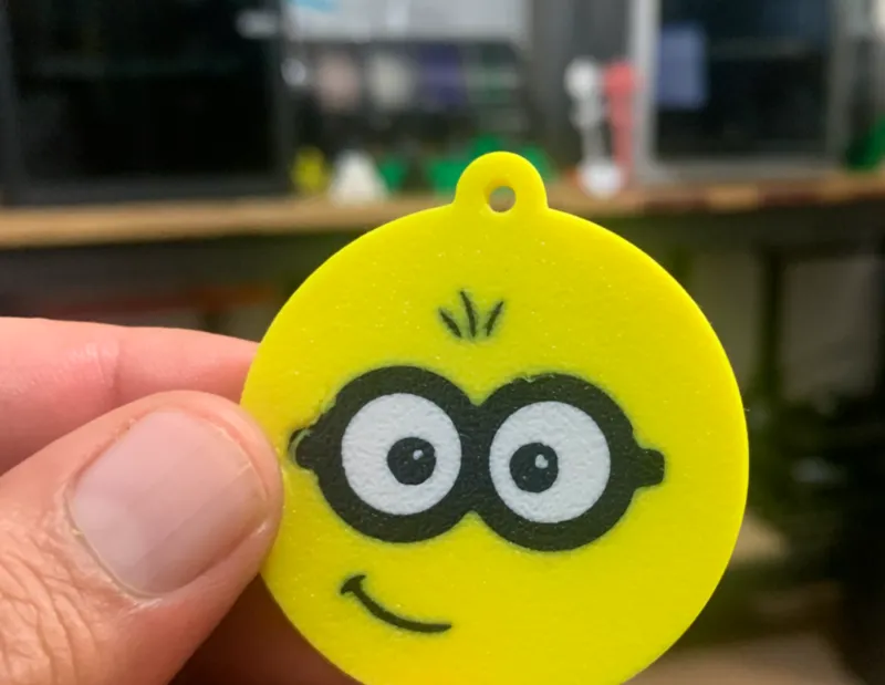 minion face keychain