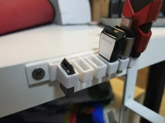 Simple USB & Type C wall holder