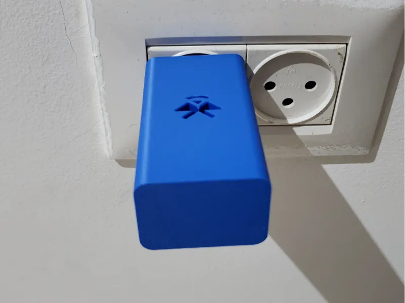 ESP32 Wall Charger