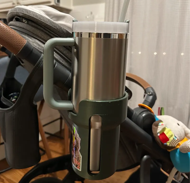 Uppababy Vista v2  + Nuna Trvl Stroller Cup holder