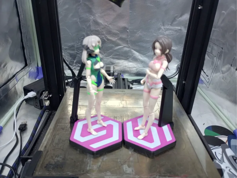 Fully Printed 30 Minutes Sisters Display Stand v2