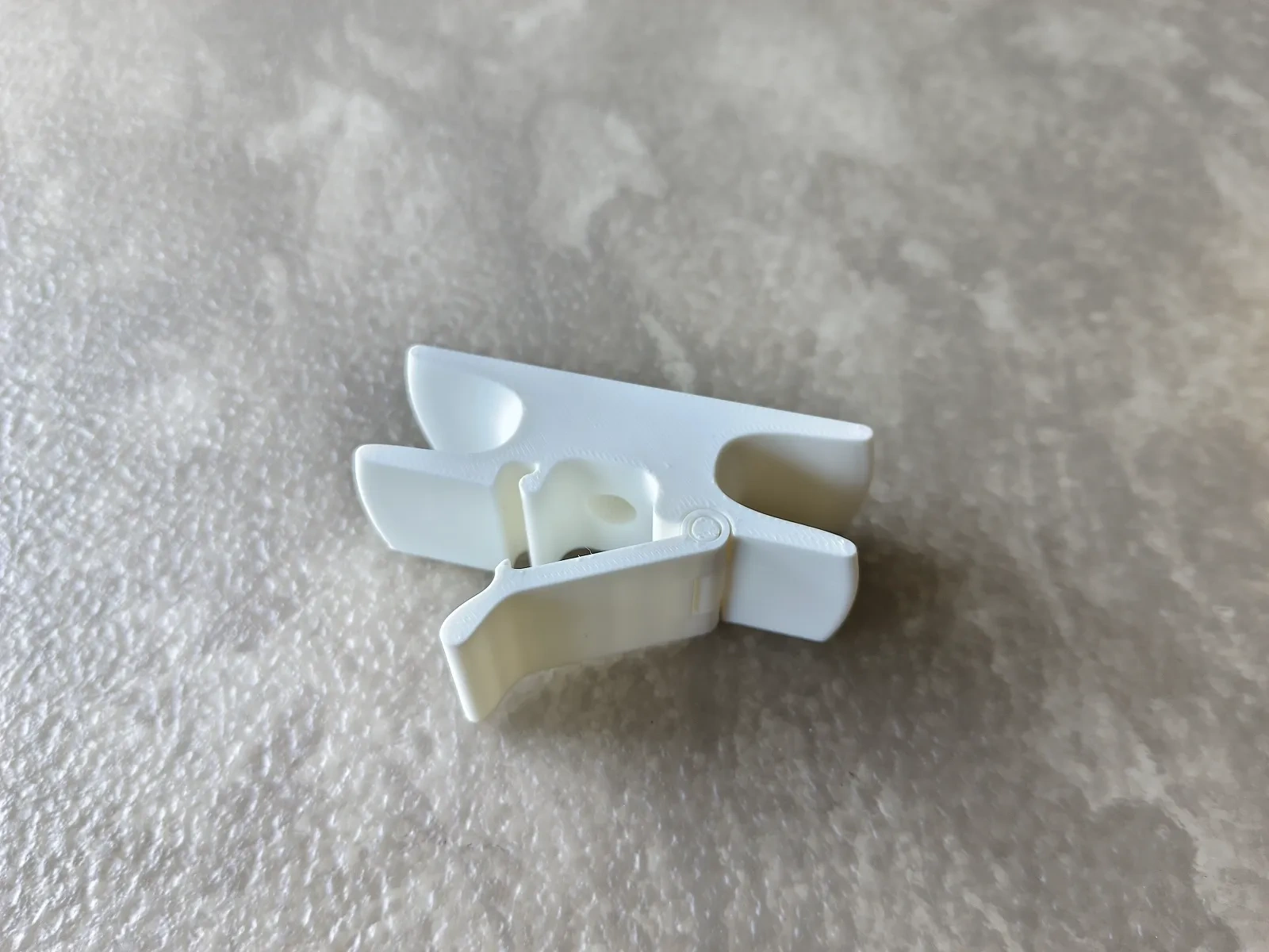 Miniatura 1 do modelo 3D 电源线整理 绕线器