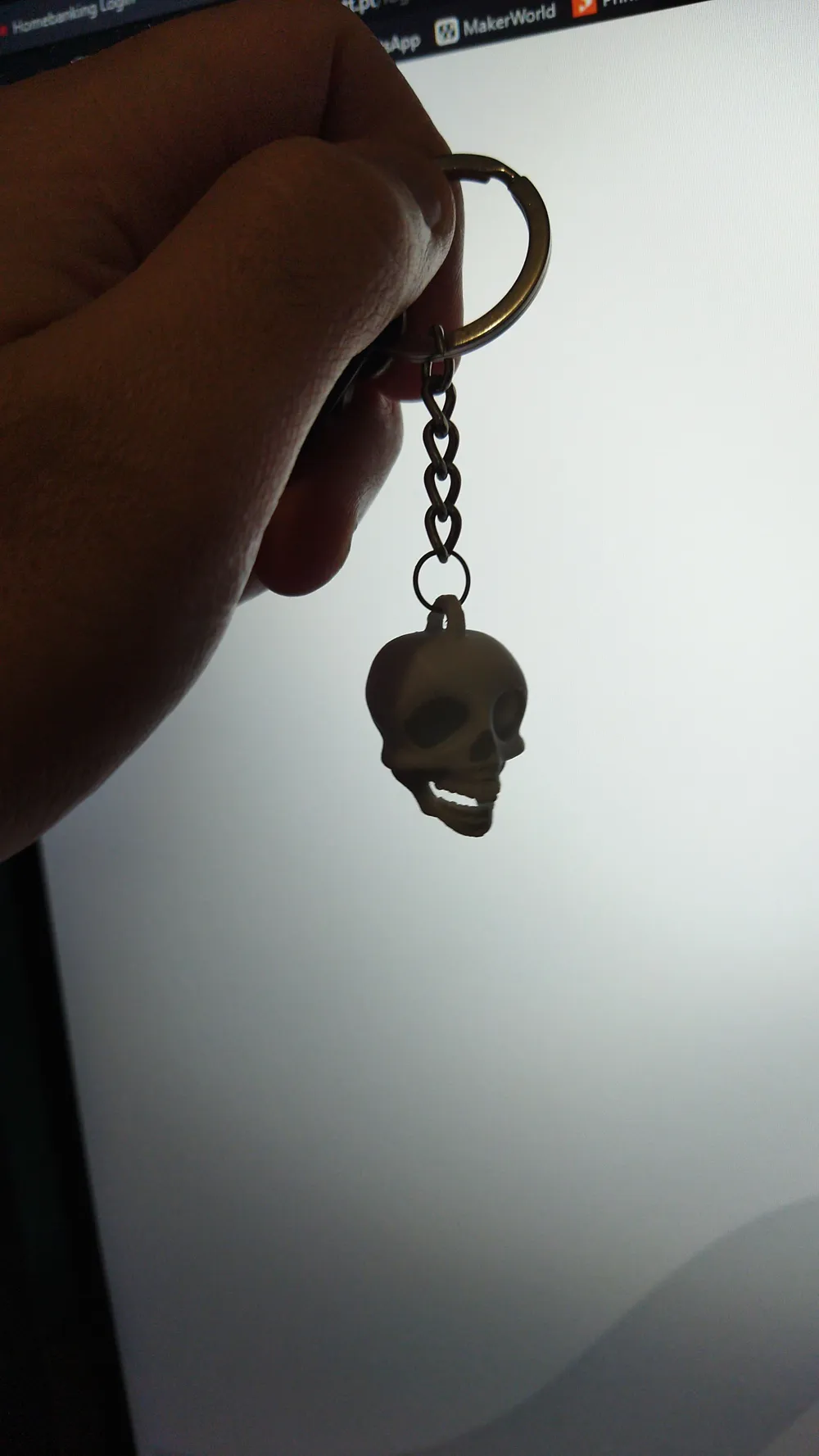 Funny Teeth Skull Keychain - Free 3D Print Model - MakerWorld