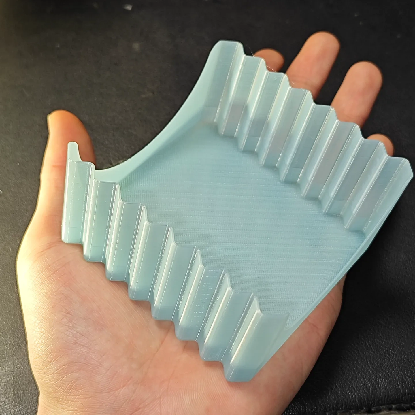 Miniatura 1 do modelo 3D 【波浪线】75mm吧唧收纳盒3.0