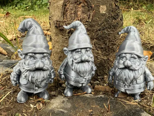 Trio de nains de jardin façon hobbits