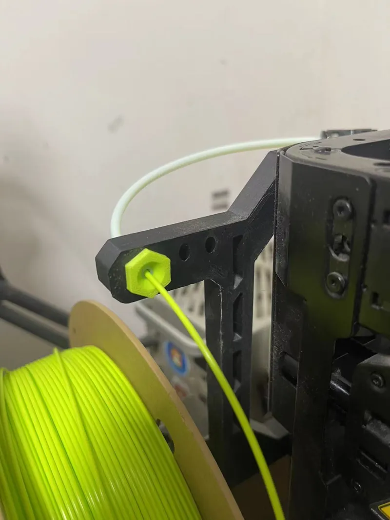 Spool holder for P1 Vision replace Pneumatic fitting PM