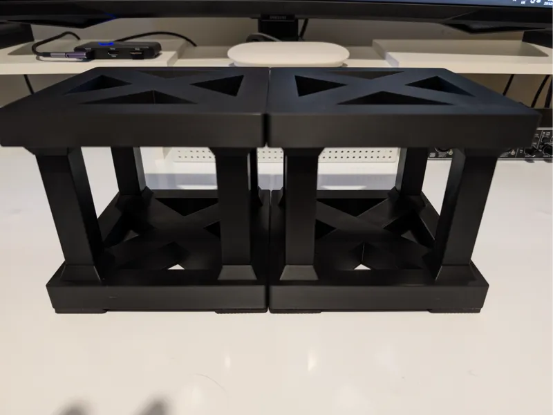 Speaker Stands - Tested on Edifier MR5