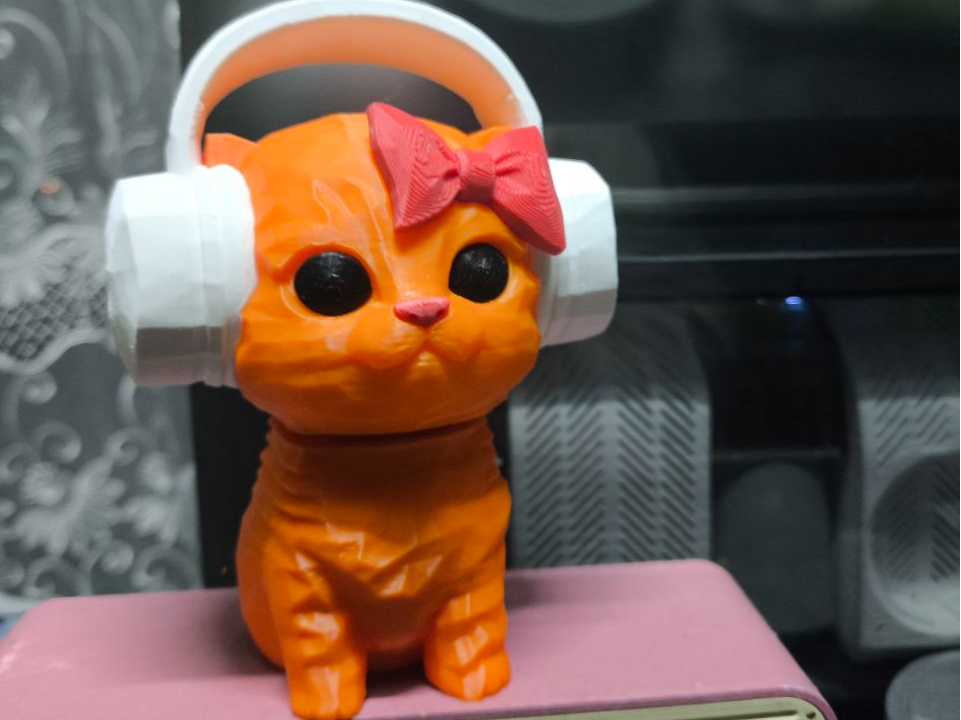Sims Bobblehead Cat with 3D Printed Spring Upgrade