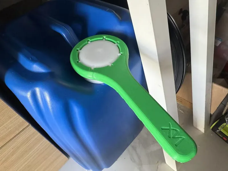 20-25-30L酒精桶堆码桶圆盖开起扳手开盖器