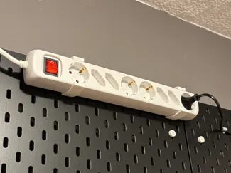 Steckdosenleiste Halter für IKEA Skadis