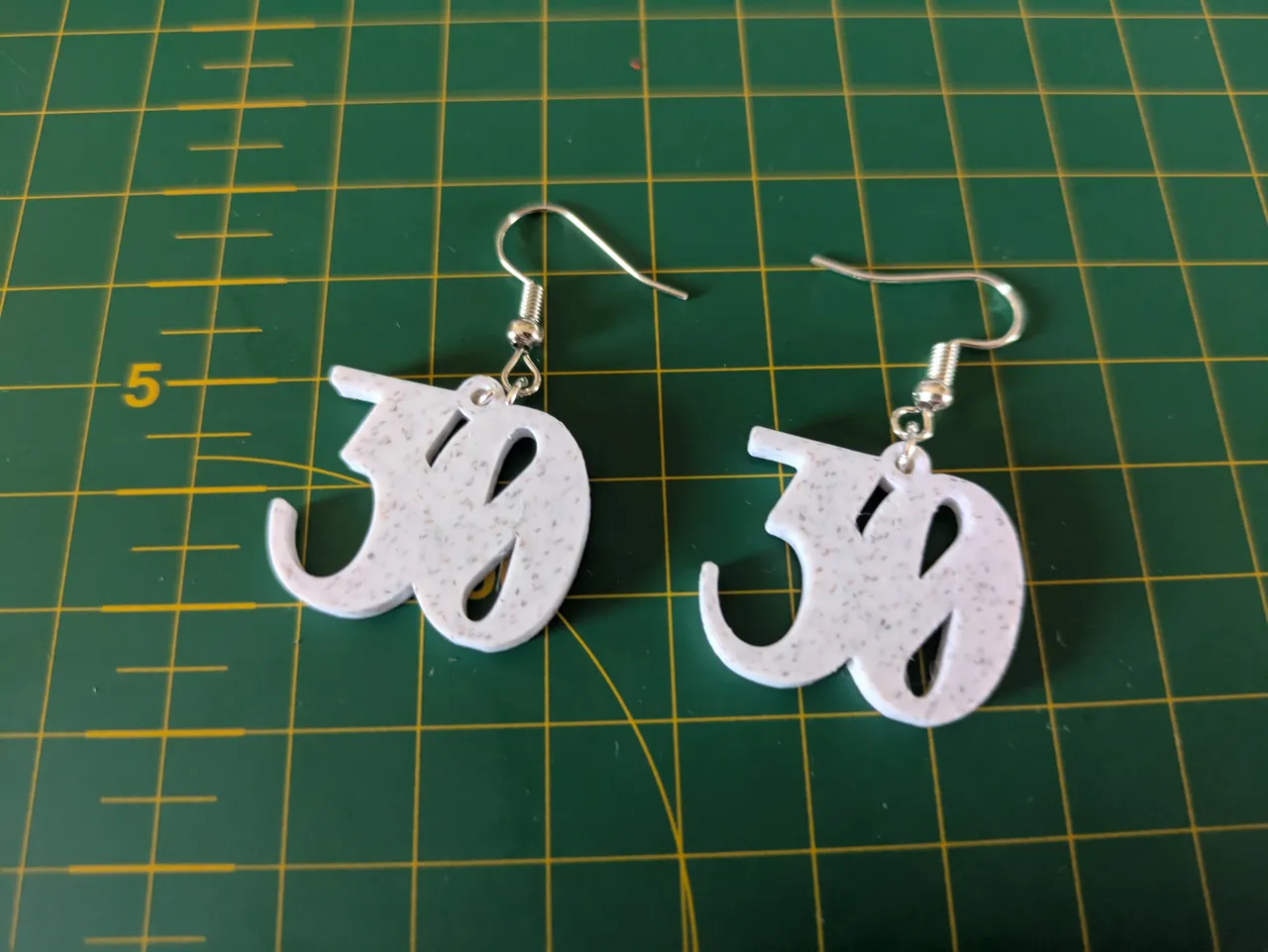 30 earrings view 2