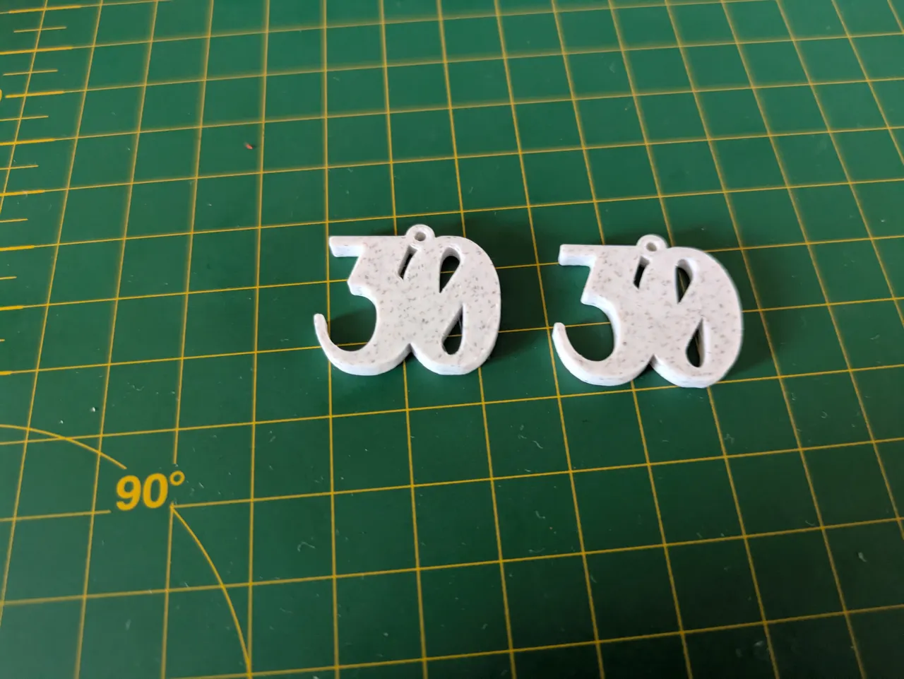 30 earrings view 3